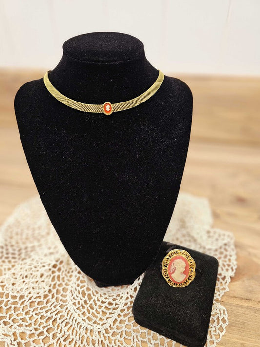 Vintage 1920s Gold Mesh Choker w/mini Cameo