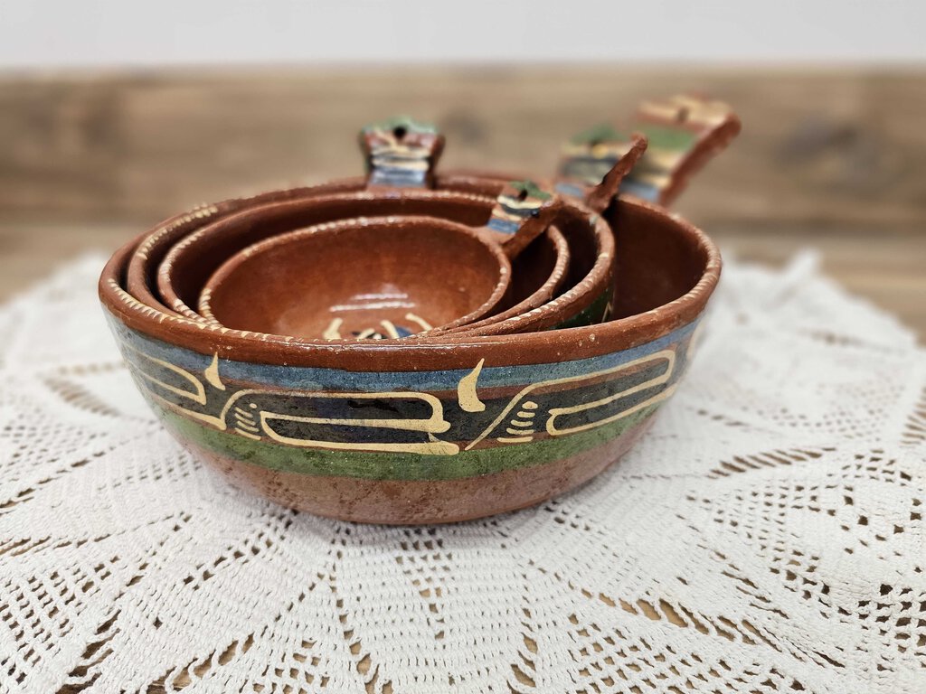 Set of 4 Vintage Mexican pottery serving bowls w/handles