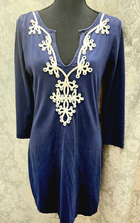 Lilly Pulitzer Navy Sheath dress w/white embroidery - Size S