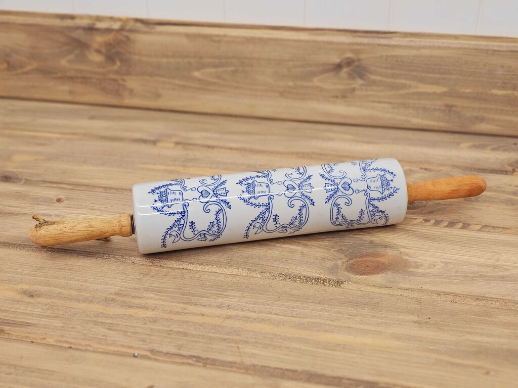 Vintage ceramic blue & white rolling pin